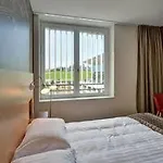 Swisstech Отель 2*