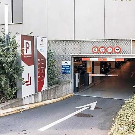 Hotel Swisstech 2*