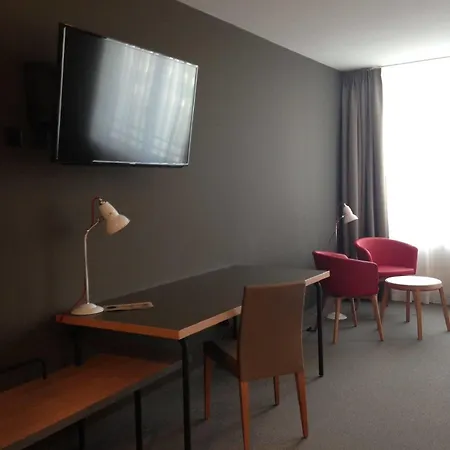 Swisstech Hotel 2*