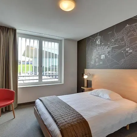 Swisstech Hotel 2*